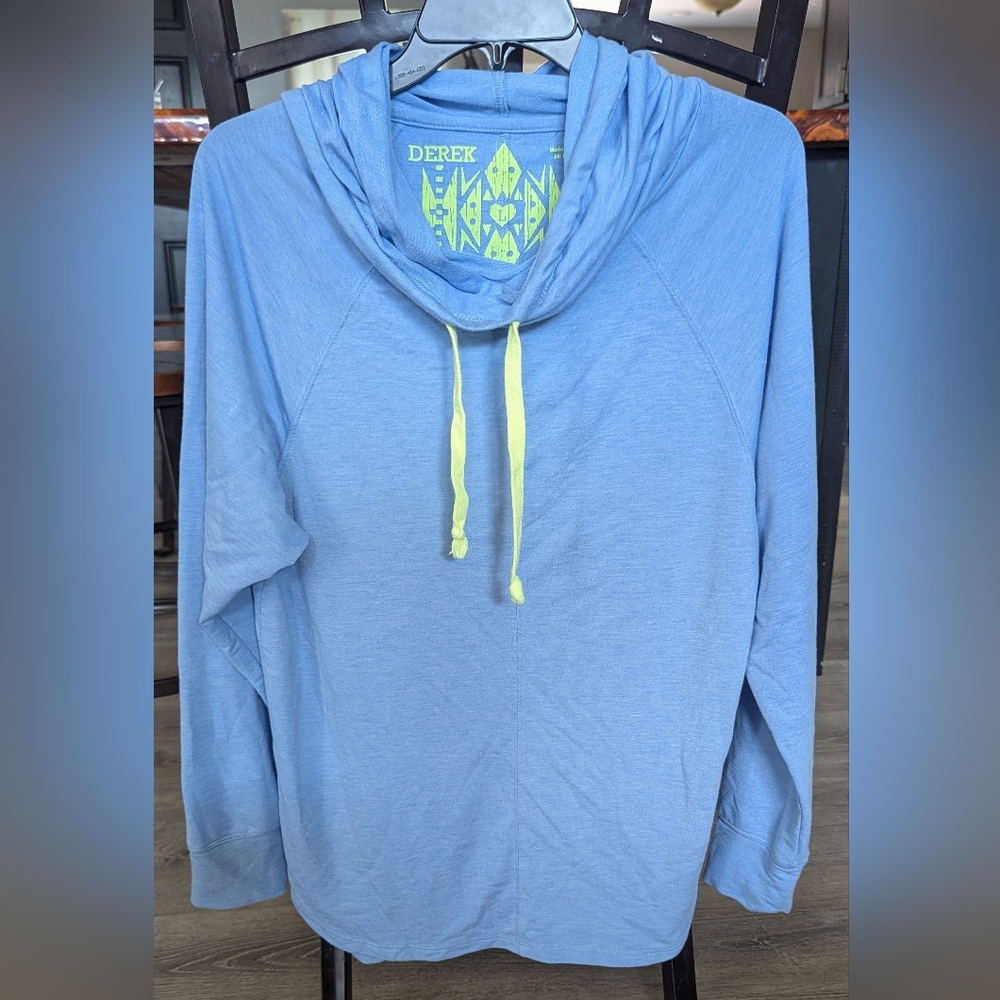 Derek Heart T-shirt Hoodie Sz L